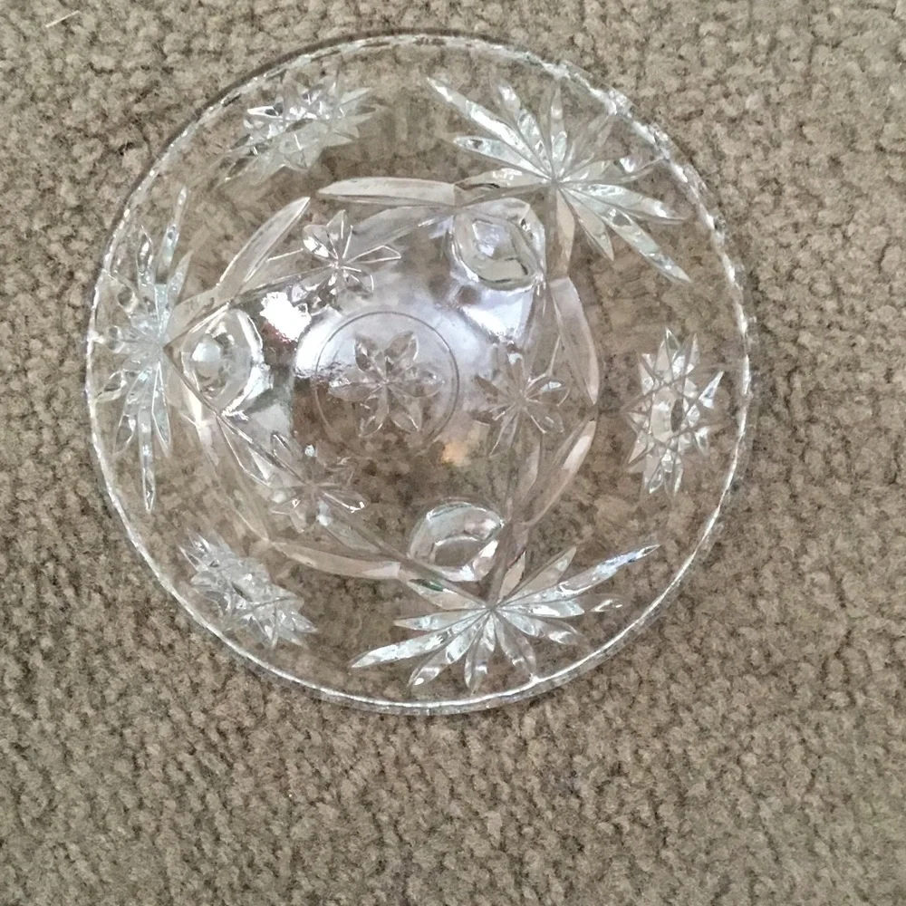 Clear Pressed Glass Starburst Pinwheel Footed Candy Dish‎ Scalloped Bowl